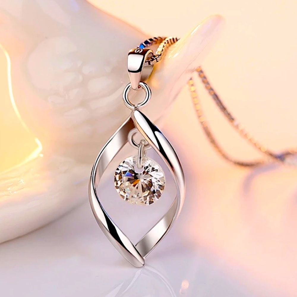 🌟 Sterling Silver 925 CZ Necklace